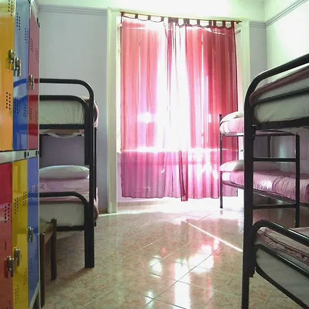 Hostel California *