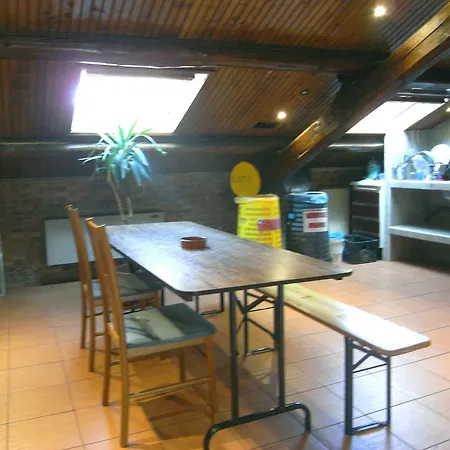 Hostel California