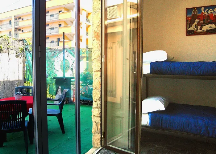 Hostel California *