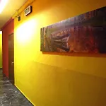 Hostel California *