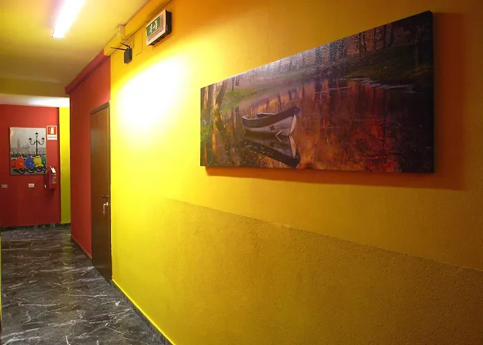 Hostel California *